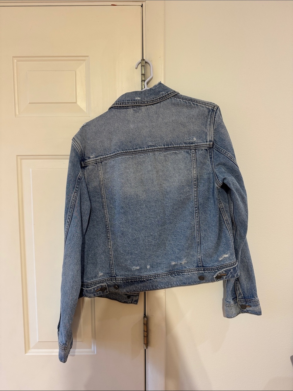 Jean jacket - Picture 2 of 3